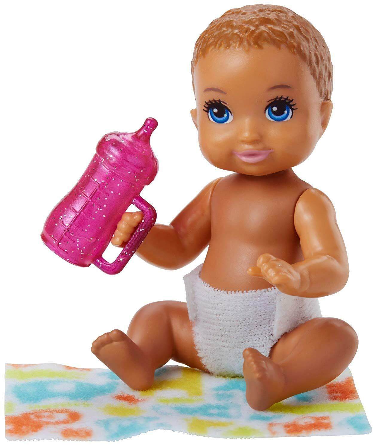 Läs mer om Barbie Bebis Babysitter FHY78