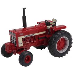 Britains International Harvester Farmall 1066 Modelltraktor 1:32