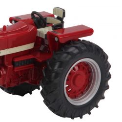 Britains International Harvester Farmall 1066 Modelltraktor 1:32
