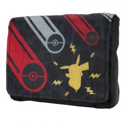 Pokemon Pikachu Med Luxury Ball Och Poke Ball Clip N Go Bandolier Set