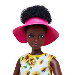 Barbie Docka med trädgårdset och kanin
