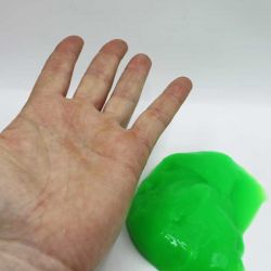 Slime i häftiga färger